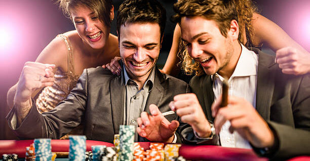 kisses by the luck at poker